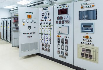 Thiết bị điều khiển điện công nghiệp